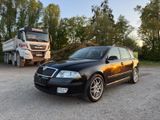 Skoda Octavia Combi Elegance 2.0  16V  FSI - Skoda Octavia aus 2006: Elegance