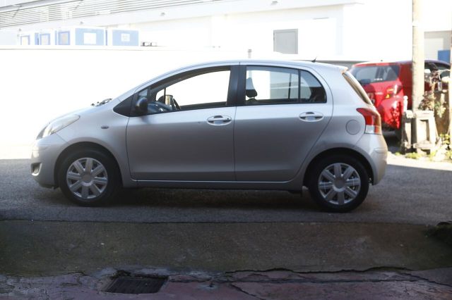 Toyota Yaris 1.3 5 porte