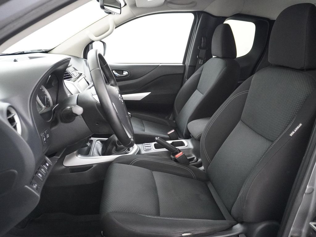 Nissan Navara 2.3 dCi N-Connecta King Cab AHK | Cruise