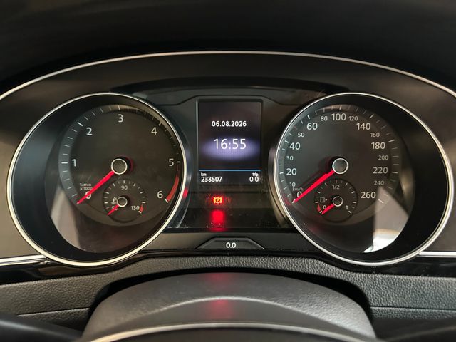 MYAUTOCENTER – Gebraucht- und Jahreswagen mit Werkstattservice in Pfaffenhofen Volkswagen Passat Alltrack *MASSAGE*PANO*AHK*NAVI*ACC*