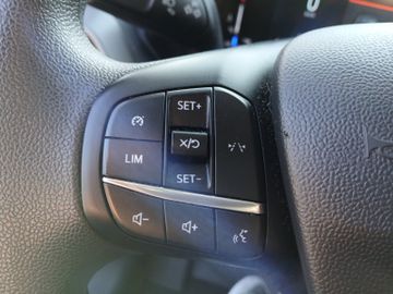 Ford Tourneo Courier 1.0 EcoBoost Trend Kam.+PDC+AUT