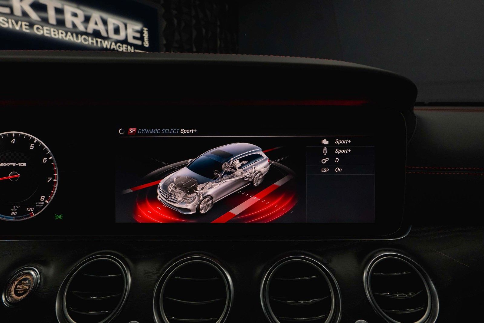 Fahrzeugabbildung Mercedes-Benz E 43 AMG 4Matic Night-Paket *Airmatic*ACC*Pano*