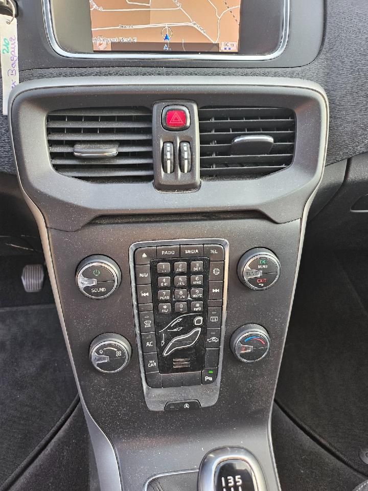 Fahrzeugabbildung Volvo V40 Kinetic