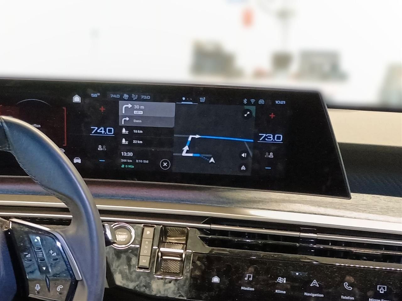 Fahrzeugabbildung Peugeot 3008 Hybrid 145 ALLURE NAVI/LED/KAMERA/VIRT./DAB