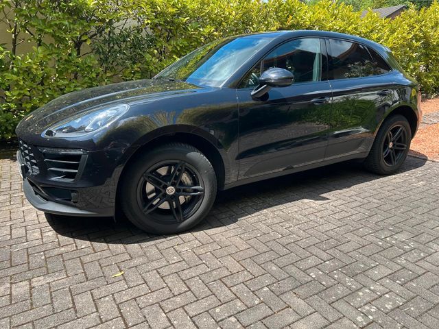 PORSCHE Macan - S 