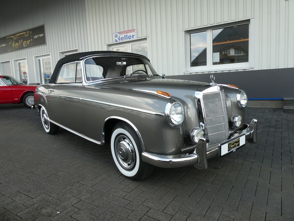 Mercedes-Benz 220