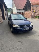 Opel Astra 1.6 - - Opel Astra aus 2002: Kombi