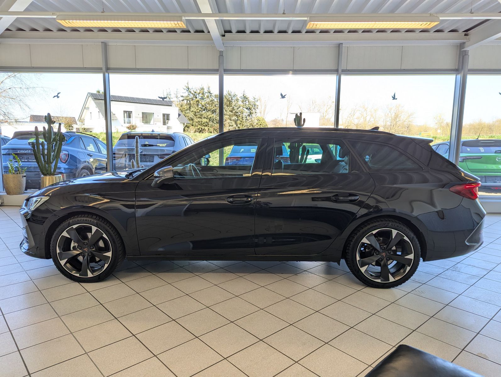 CUPRA Leon 1.5eTSI DSG Matrix Cam Vision+ el. Heck AHK - Image 4