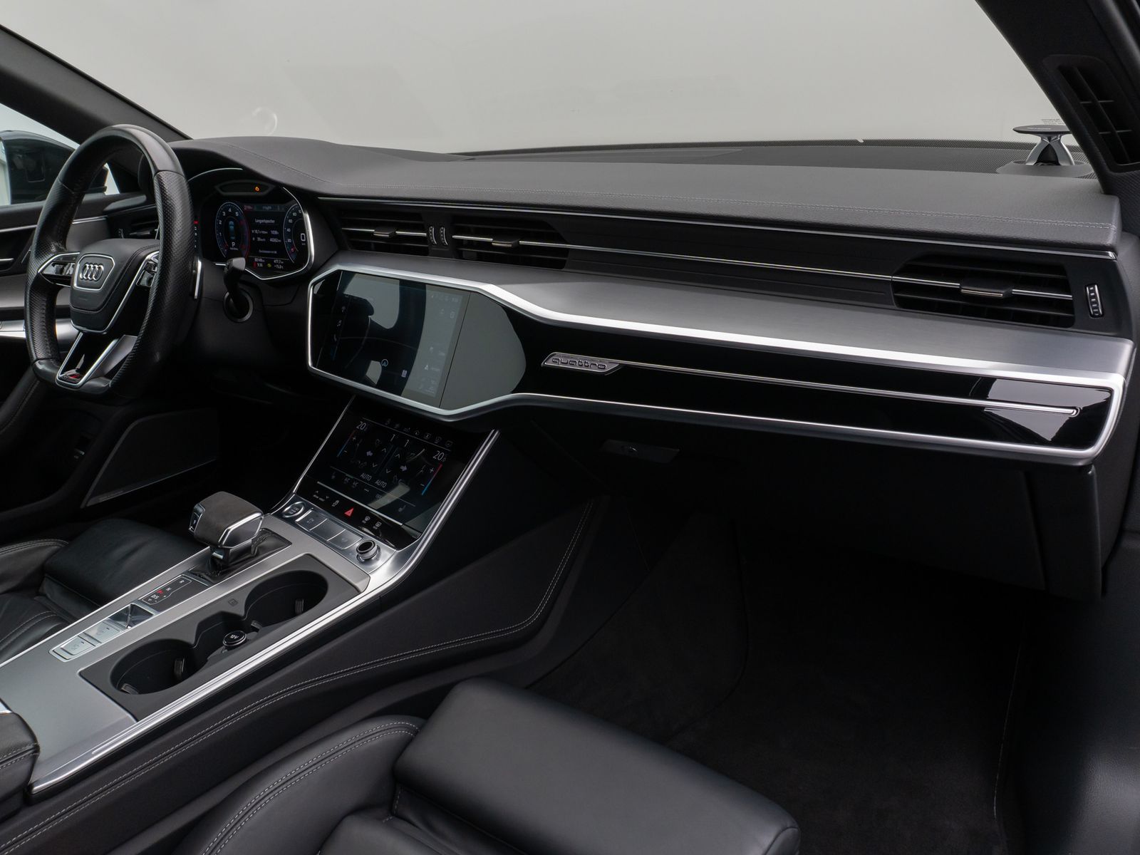 Fahrzeugabbildung Audi A6 Lim. 55 TFSI quattro S-Line + B&O SoftCl HUD