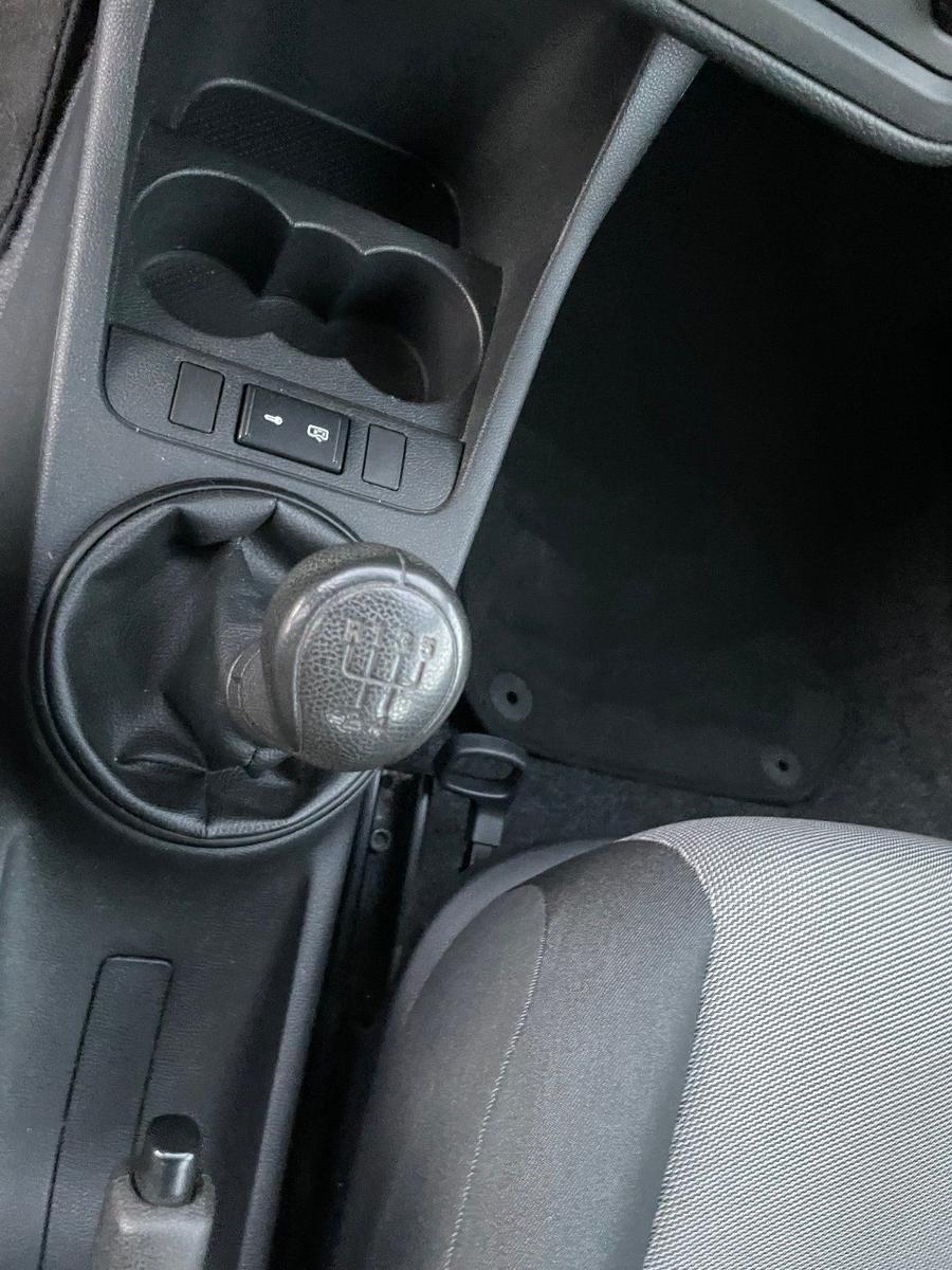 Skoda Fabia 2010 — photo 13