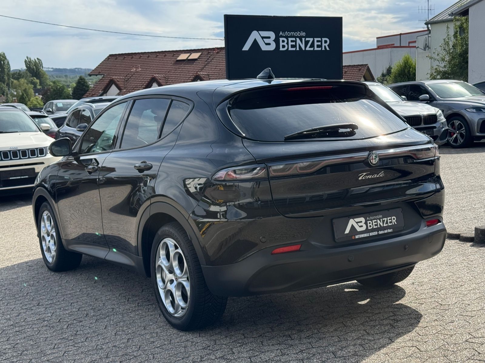 Fahrzeugabbildung Alfa Romeo Tonale Super/LED/PDC/CarPlay/Tempomat/ALU/1Hand