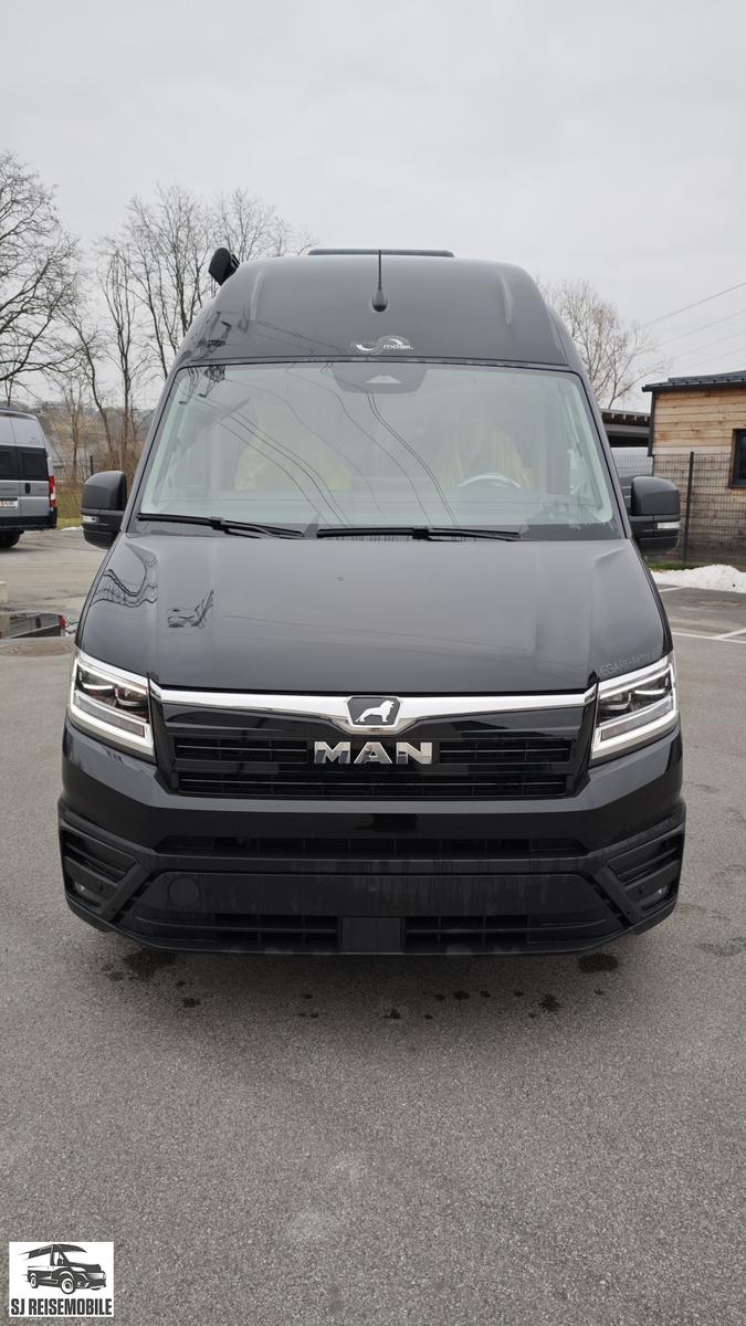 MegaMobil MAN TGE 163PS EAT8 MEGA RE-AKTIV 680 S H4