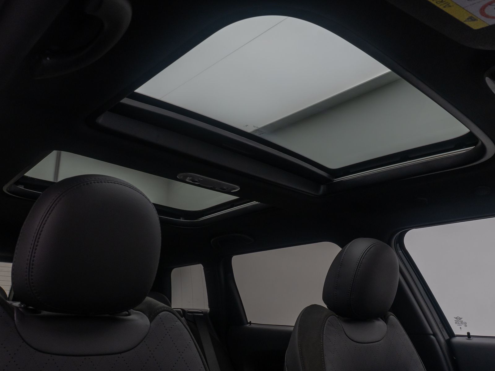 Fahrzeugabbildung MINI Cooper Clubman HUD Kamera DAB H/K Panorama Voll