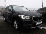 BMW X1 sDrive 18i Advantage FACEL. LED NAVI SHZ PDC - BMW X-Reihe SUV