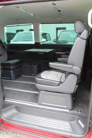 Volkswagen T6.1 Multivan Generation SIX 150PS DSG ACC AHK