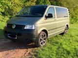 Volkswagen T5 Multivan - Volkswagen T5 Multivan: Grün