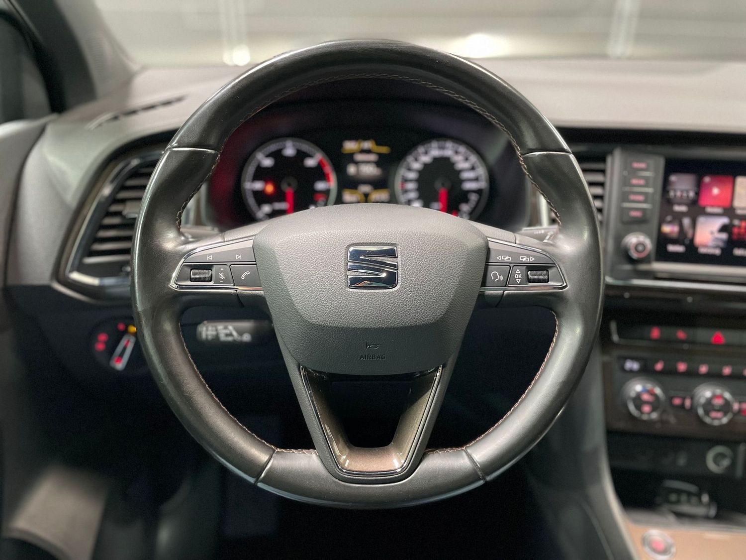 Fahrzeugabbildung SEAT Ateca Xcellence 4Drive #LED##360°#Alcantara#Keyl