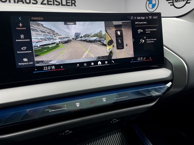 Foto Nummer 8: BMW 3 30e xDrive
