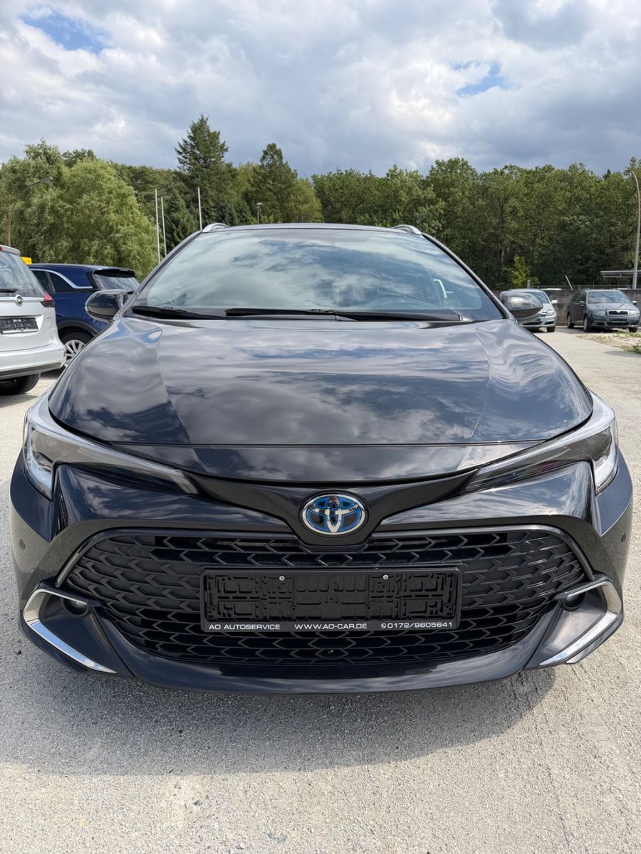 Toyota Corolla Touring Sports Hybrid Team D imagem 2