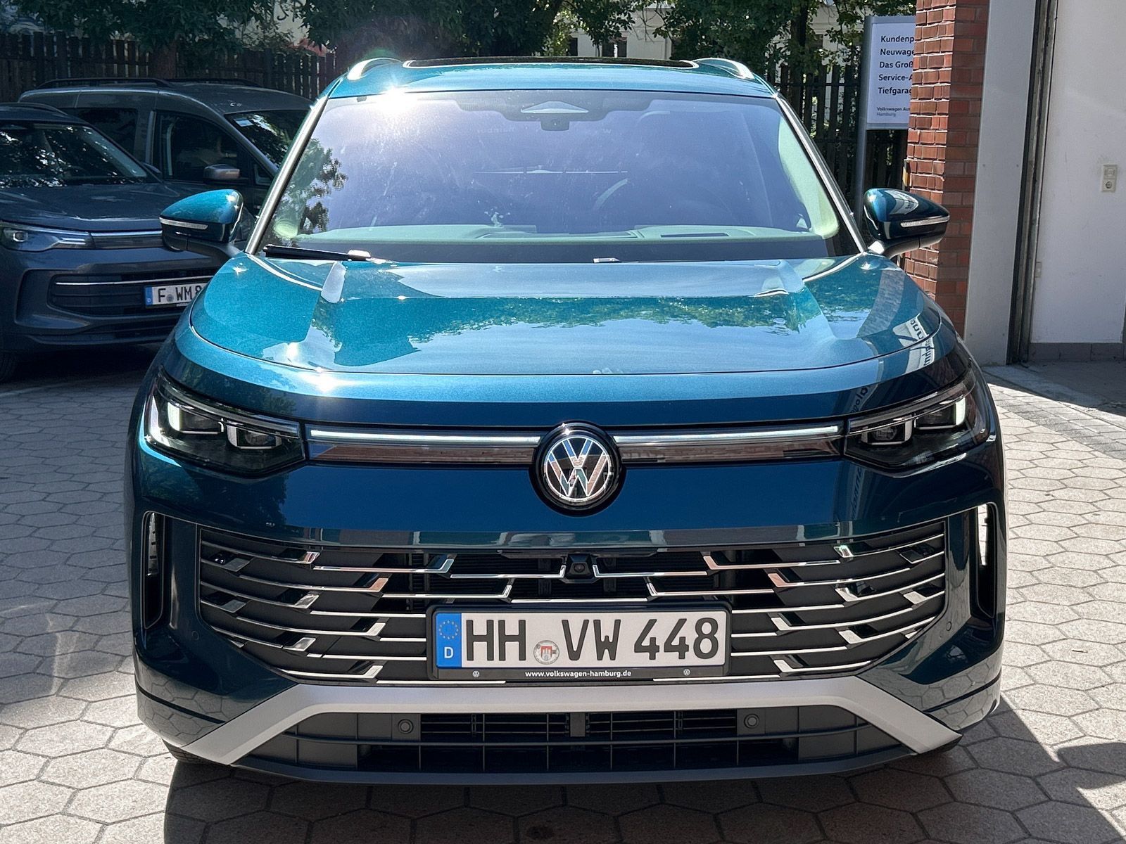 Volkswagen Tayron 2,0 TDI Elegance DSG LED AHK 360° Pano foto 3