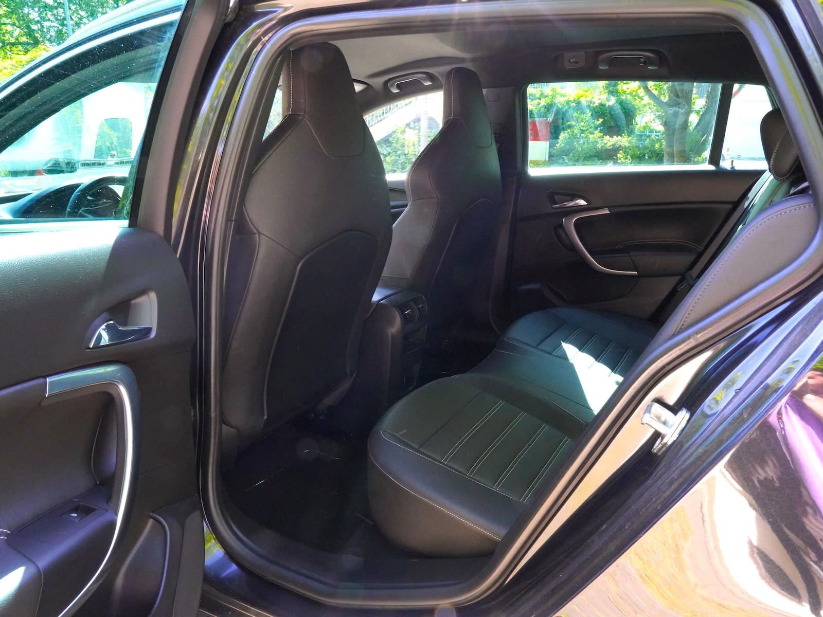 Opel Insignia 2.8i OPC Turbo Auto.ST~RECARO~Brembo~