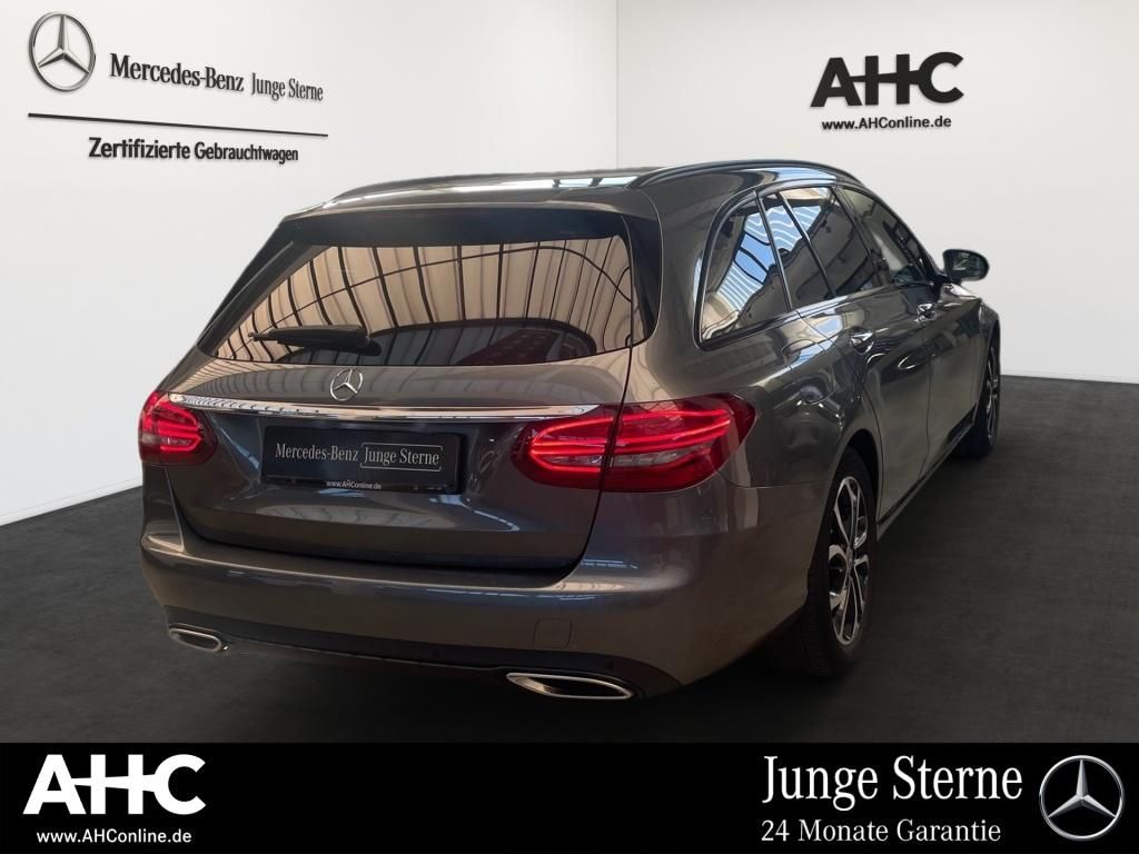 Fahrzeugabbildung Mercedes-Benz C 300 T Avantg. Night ACC Pano 360° Airmatic LED