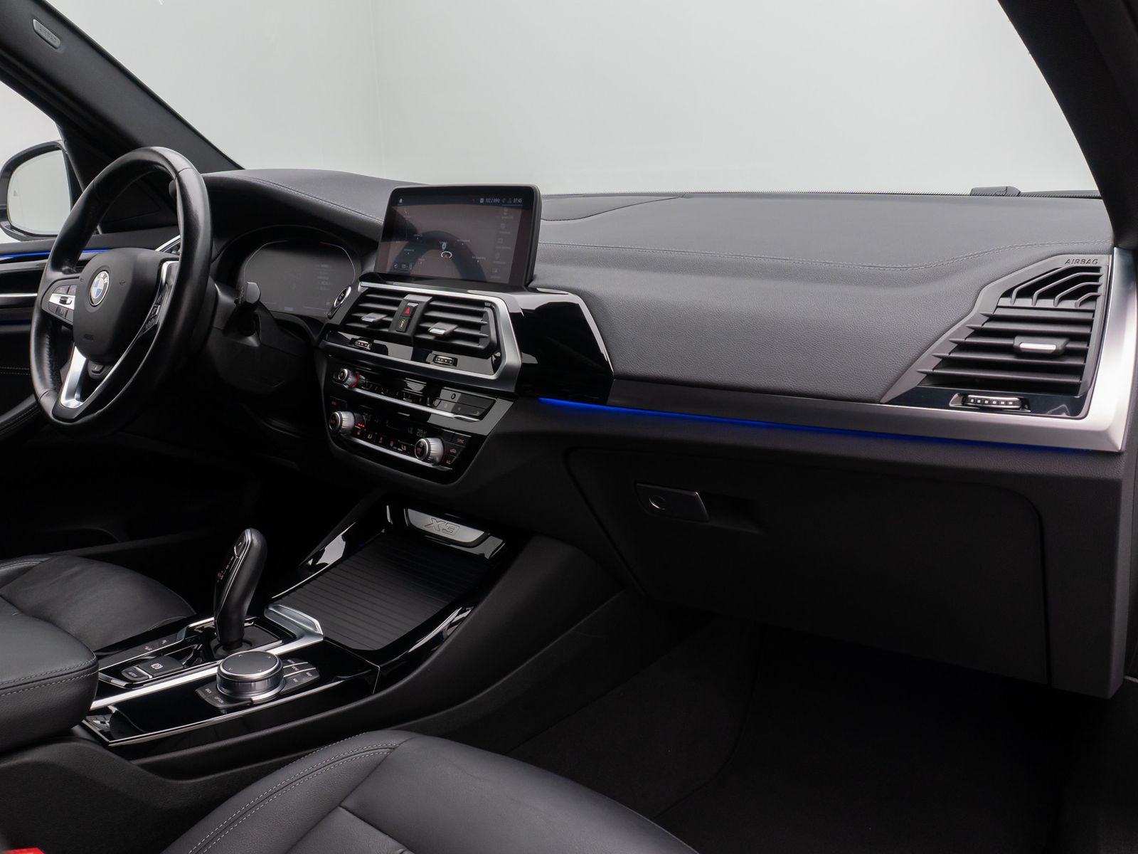 Fahrzeugabbildung BMW X3 xD20d Luxury Line DisplKey DAB Kamera AHK 18"