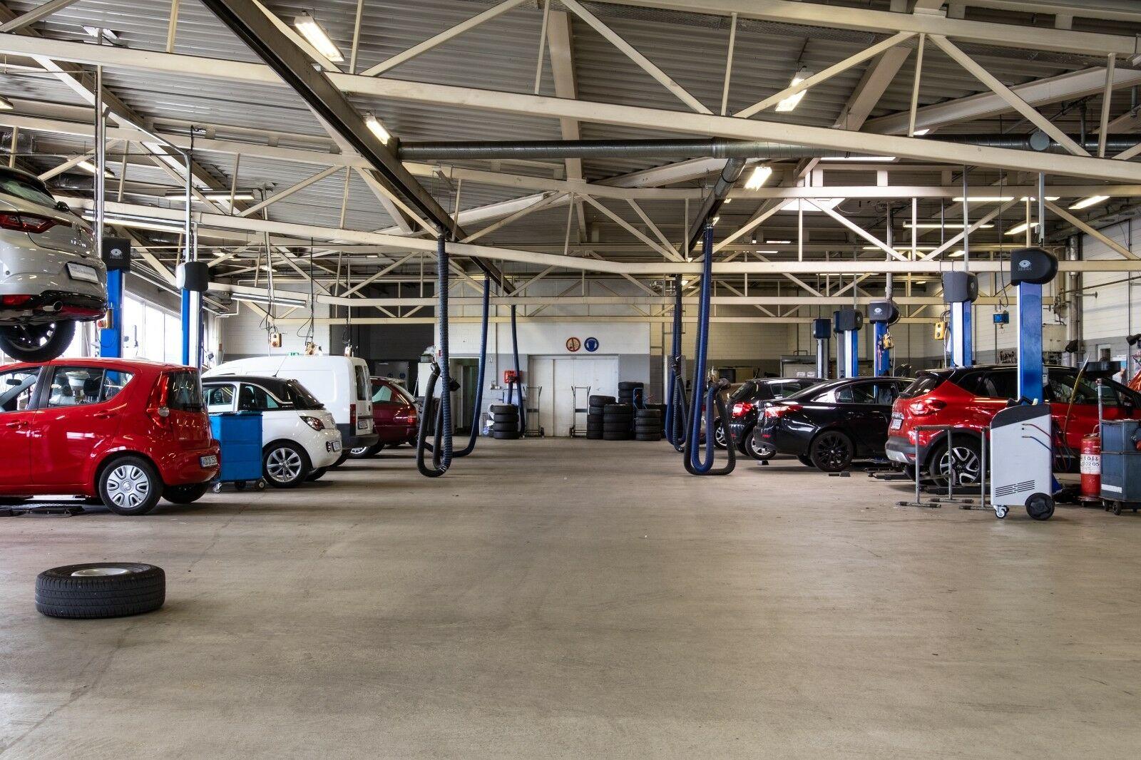 showroom-image-bottom