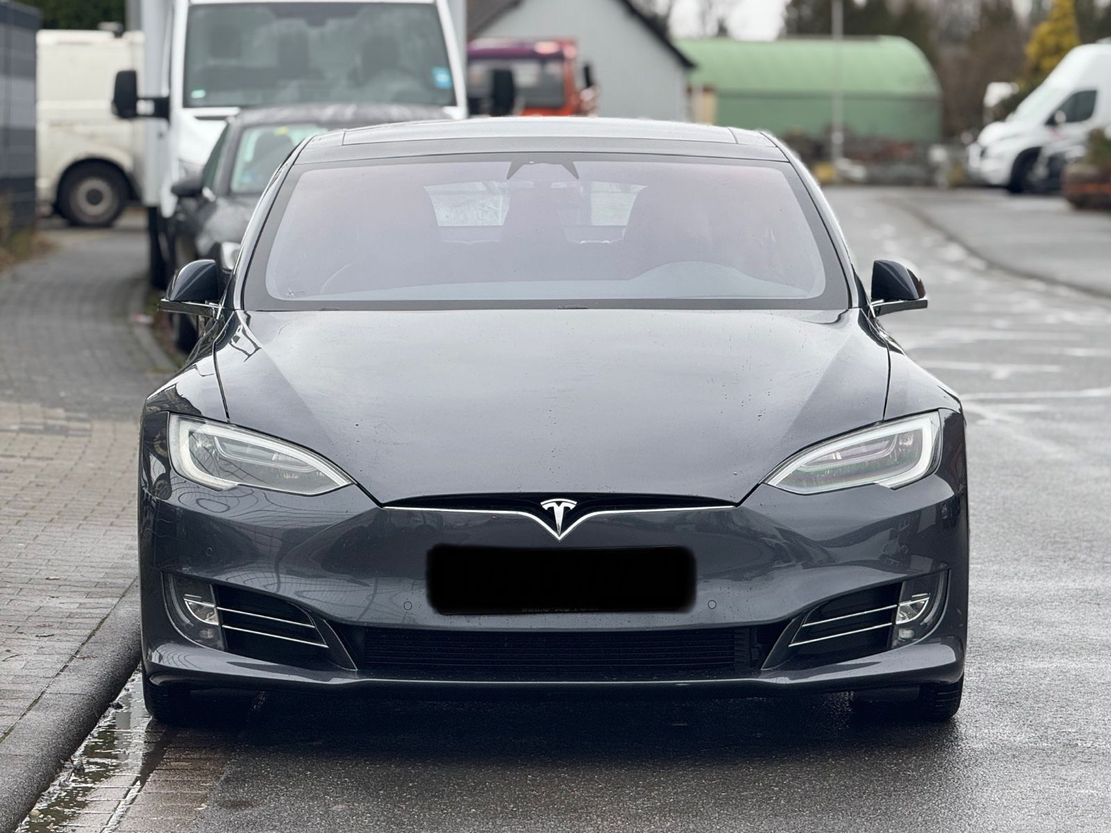 TESLA Model S Dual 8-Fach Bereift