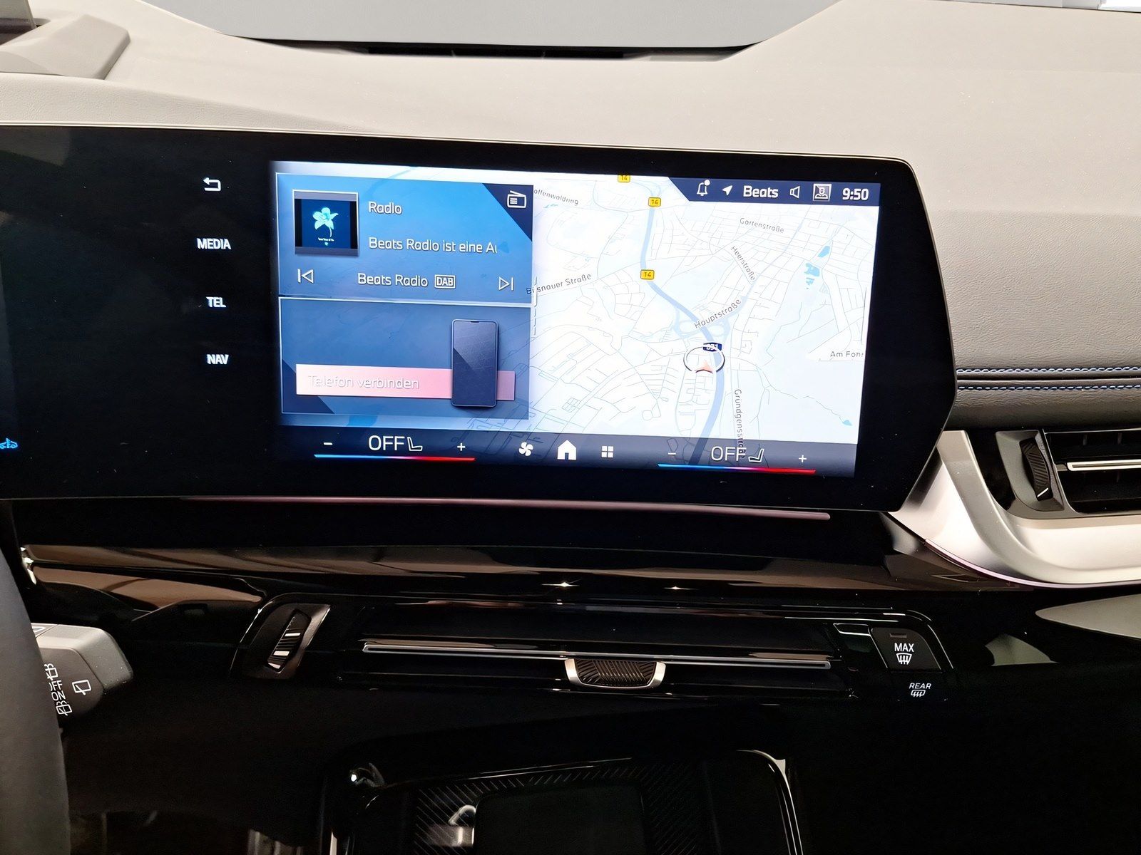 BMW 223 Active Tourer - Bild 15