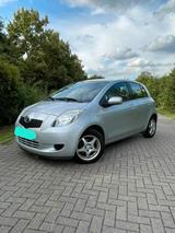 Toyota Yaris 1.3. Neuer TÜV. - Toyota Yaris in Magdeburg