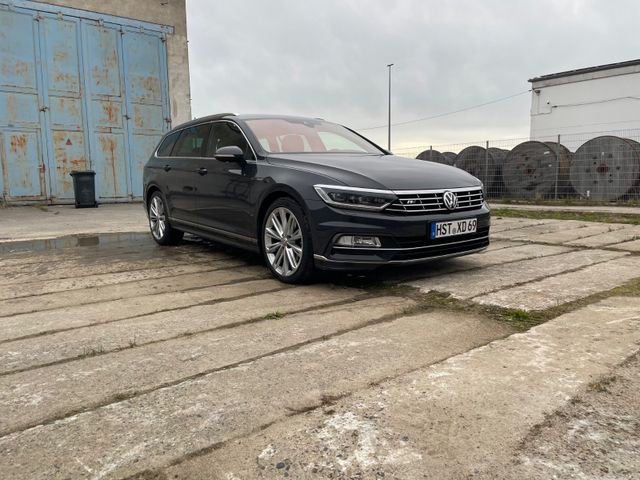 VW Passat 2.0 TDI DSG 4M Highl. Variant R-Line