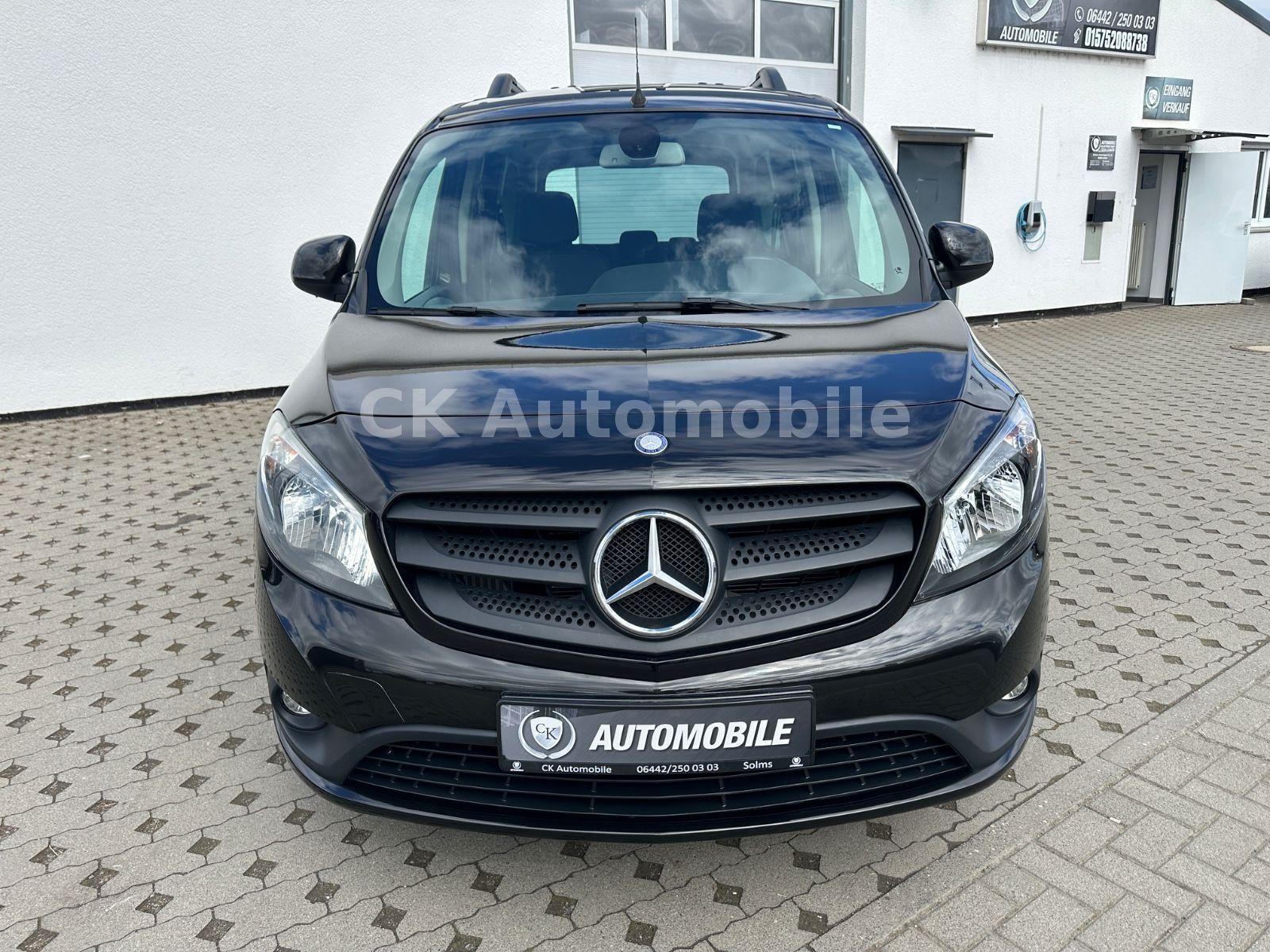 Fahrzeugabbildung Mercedes-Benz Citan Kombi 112 Lang Automatik/Navi/Pano/Kamera