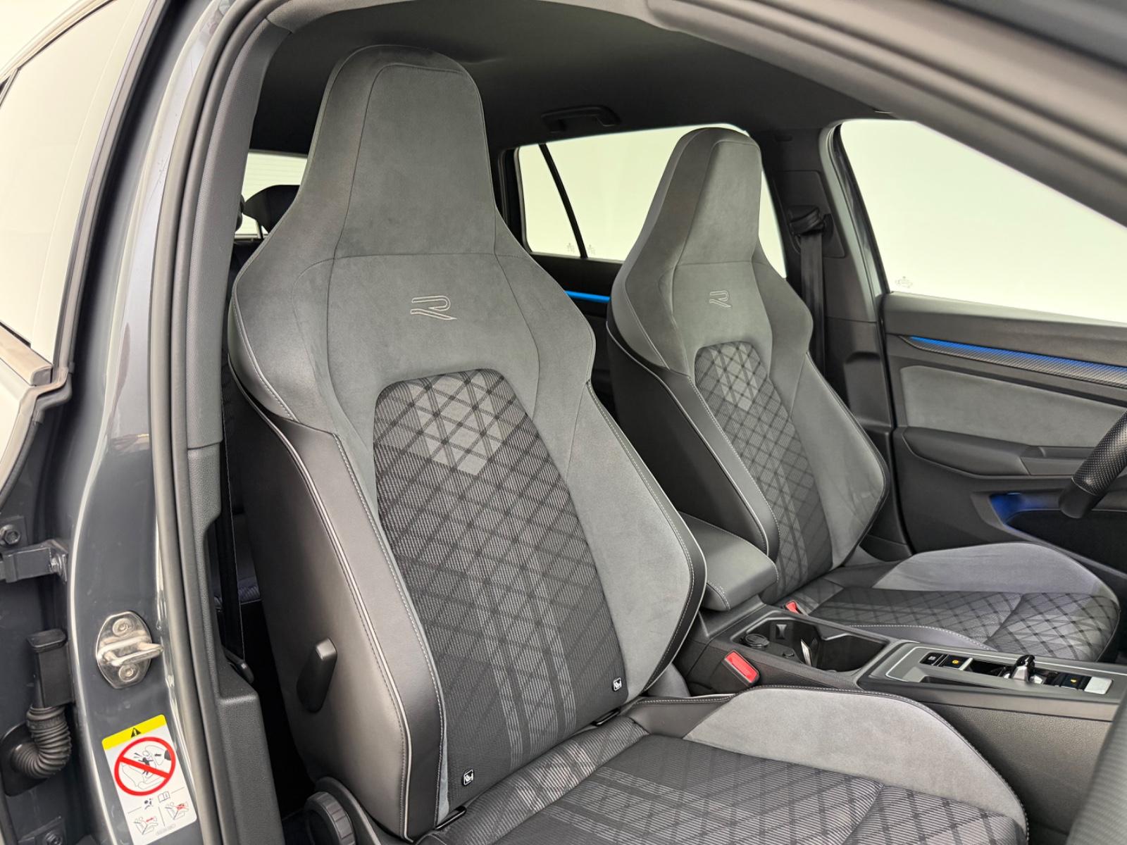 Volkswagen Golf VIII Var. 1.5 eTSI*R LINE*LED-ACC-R.KAM-APP, миниатюра 21