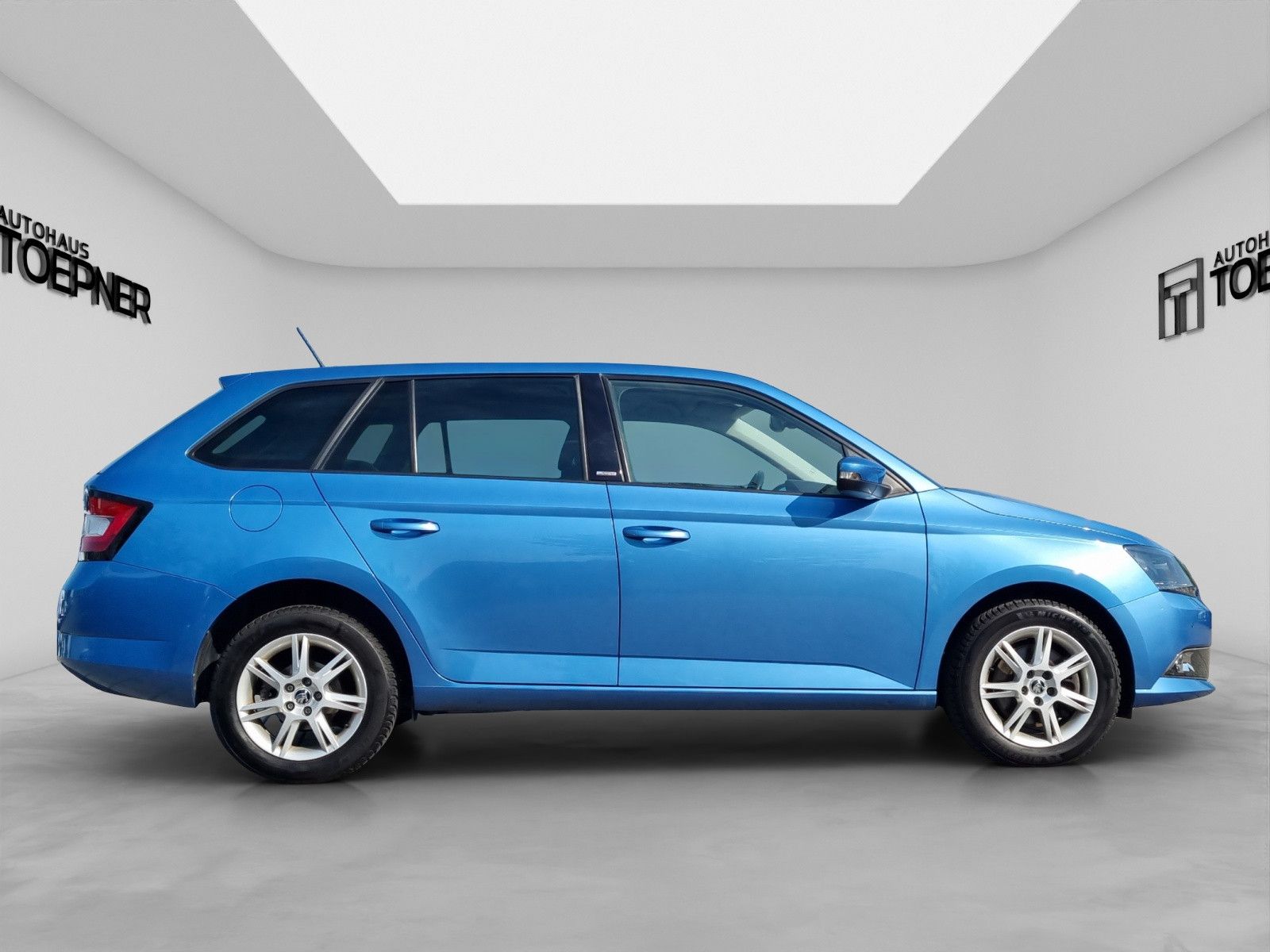 Fahrzeugabbildung SKODA Fabia Combi Joy 1,2 TSI DSG Navi GRA PDC