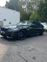 BMW F10 523i M Paket - BMW 523: 523i F10