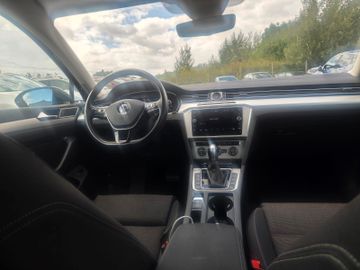 Volkswagen Passat Variant - 8