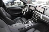 BMW 540d Tour. xDrive M Sportpaket +Panoramad.+H&K - : Allradantrieb, Kombi