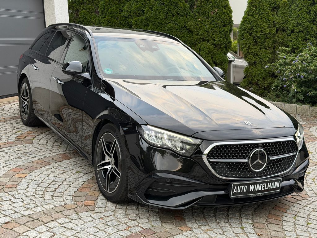 Image of Mercedes-Benz E 220