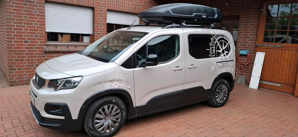 Image of Peugeot Rifter