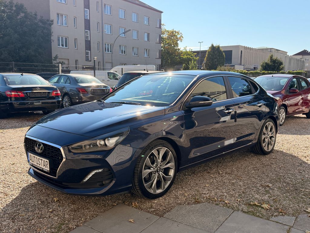 Hyundai i30 Fastback Premium TOP AUSSTATTUNG