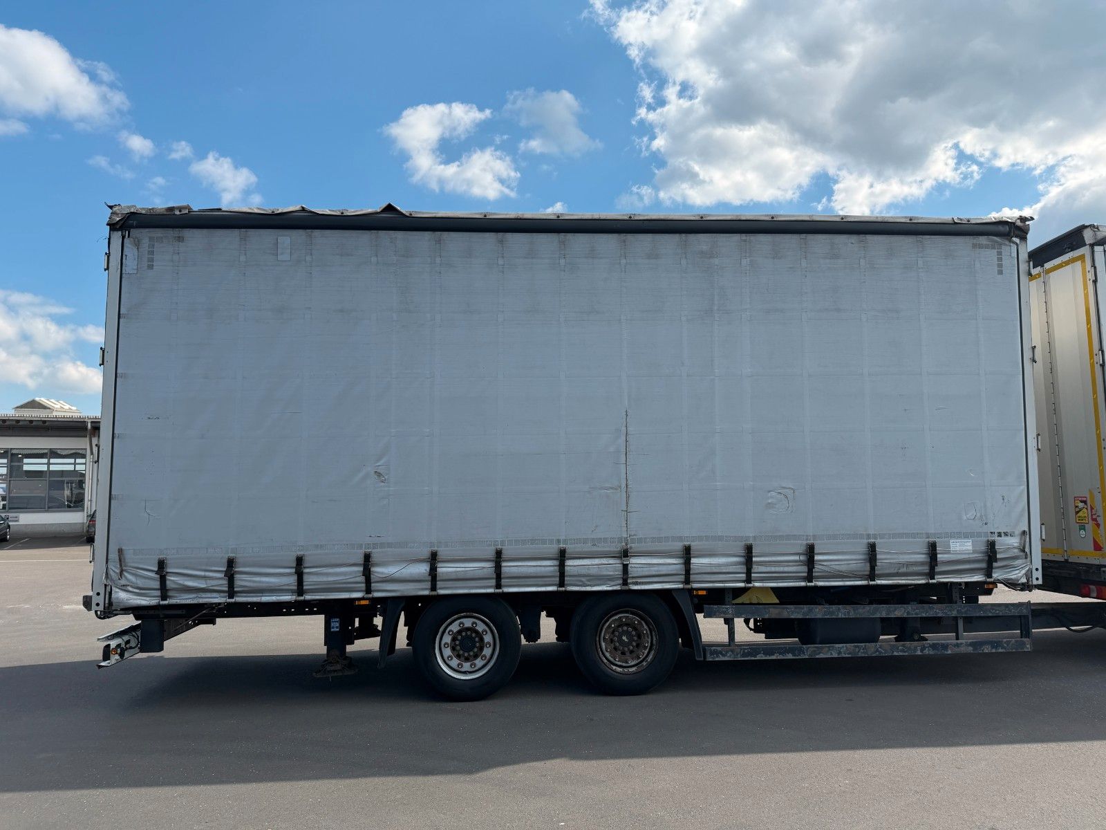 Fahrzeugabbildung Schmitz Cargobull SGF*C2