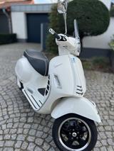 Vespa GTS 300 HPE / ABS / Bj 19 / 1. Hd / 3.000 km - VESPA GTS