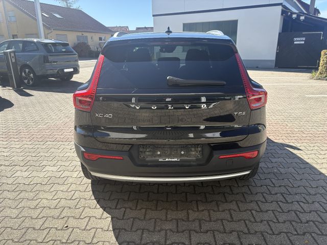 Volvo XC 40 Momentum Pro Plug-In Hybrid 2WD