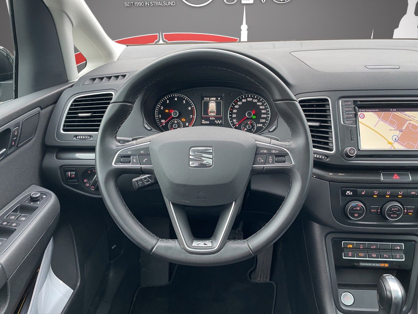 Fahrzeugabbildung SEAT Alhambra 1.4TSI DSG AHK/NAVI/XENON/SHZ/ACC/7Sitz
