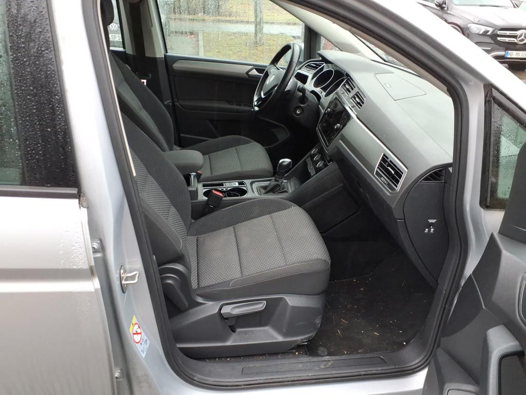 Fahrzeugabbildung Volkswagen Touran 2.0 TDI DSG Comfortline-NAVI-ACC-PDC-SHZ-
