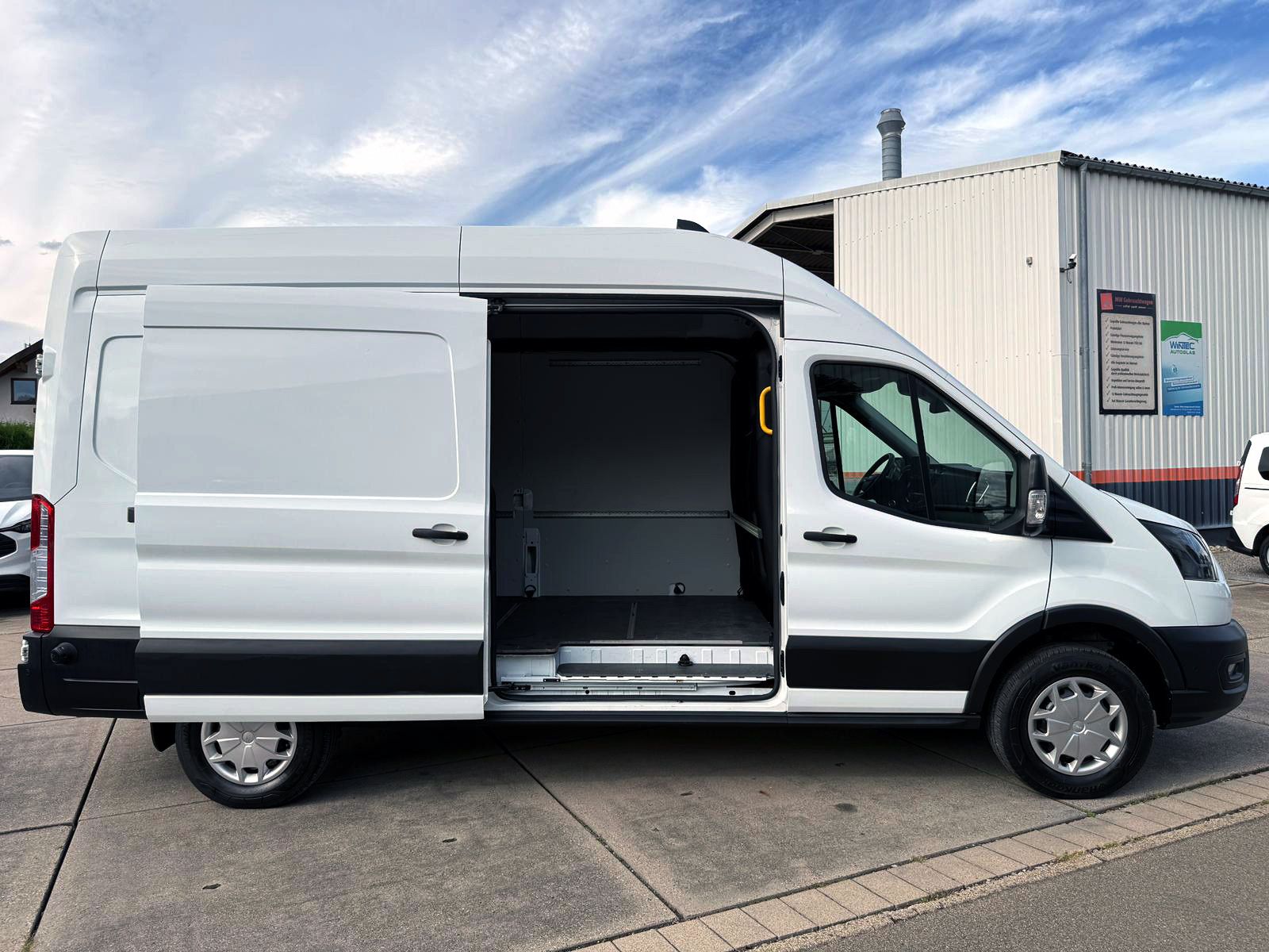 Fahrzeugabbildung Ford E-Transit Kasten 390 L3H2 Trend ACC KAM KLIMA BT