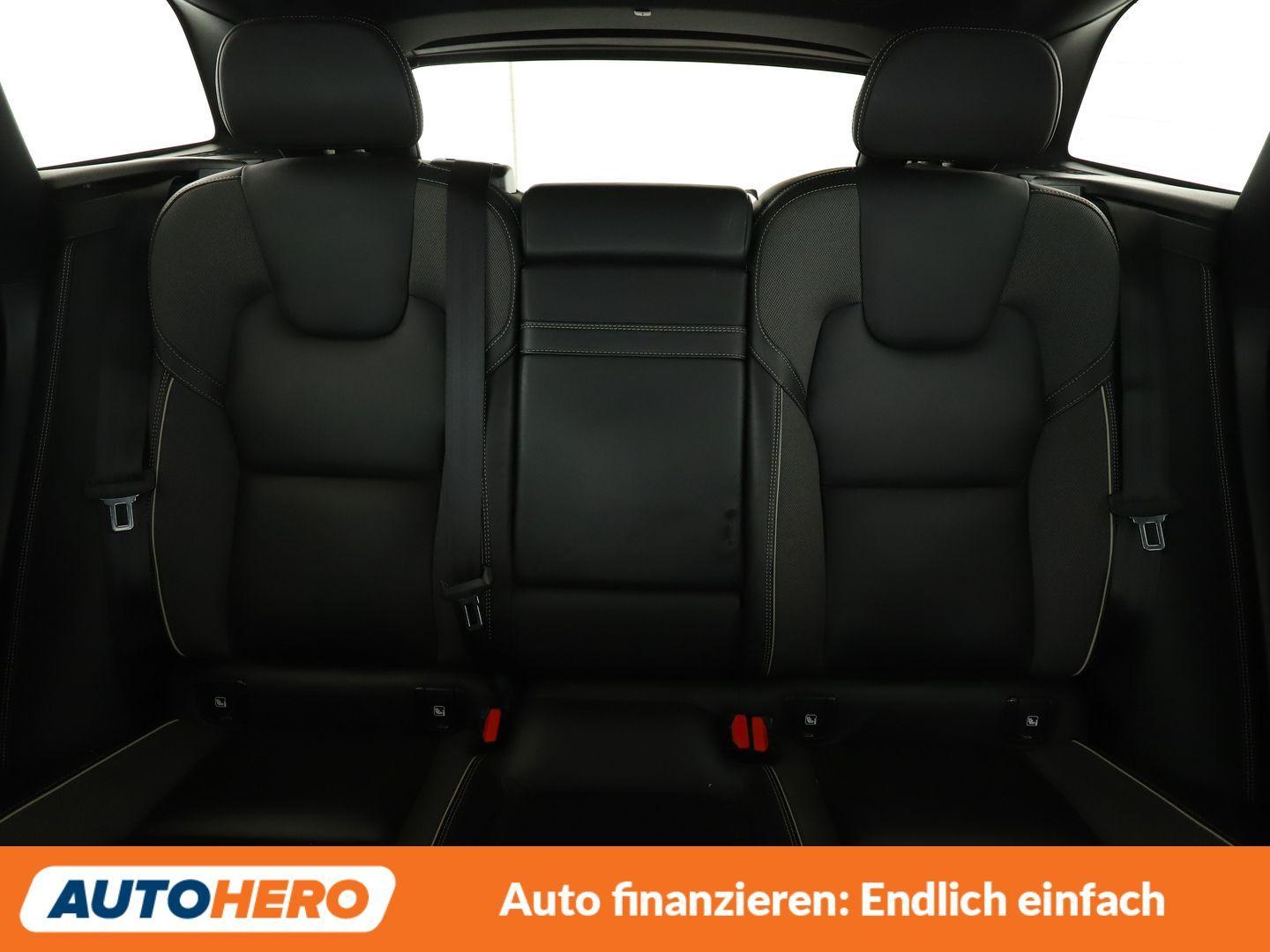 Volvo XC60 2.0 T5 R-Design 2WD Aut.*NAVI*LED*CAM*PDC*