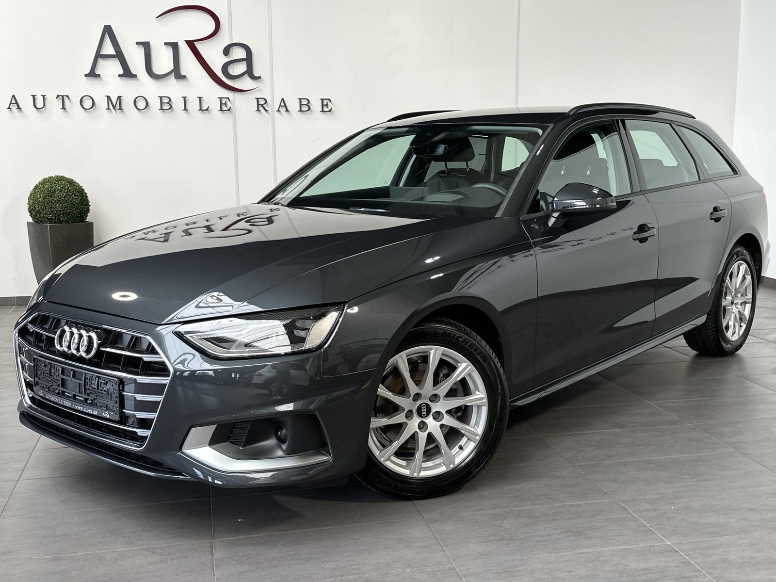 Fahrzeugabbildung Audi A4 Avant 35 TDI Advanced NAV+LED+ACC+HUD+DAB+1HD