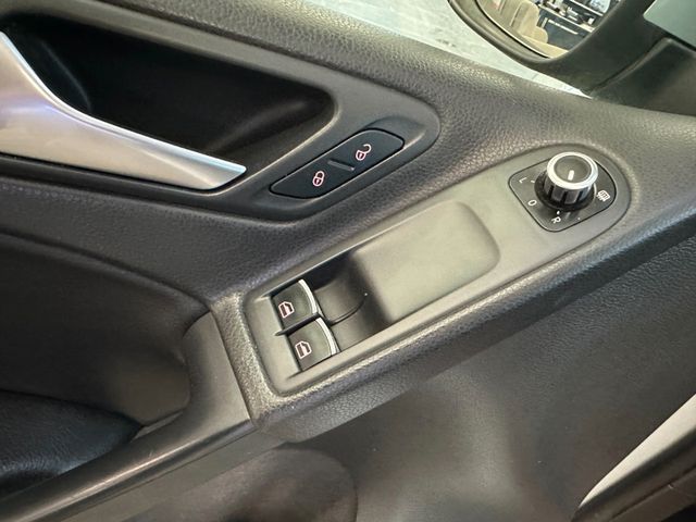 Volkswagen Golf VI Highline *Klima*SHZ*Navi*PDC*Sportpaket*